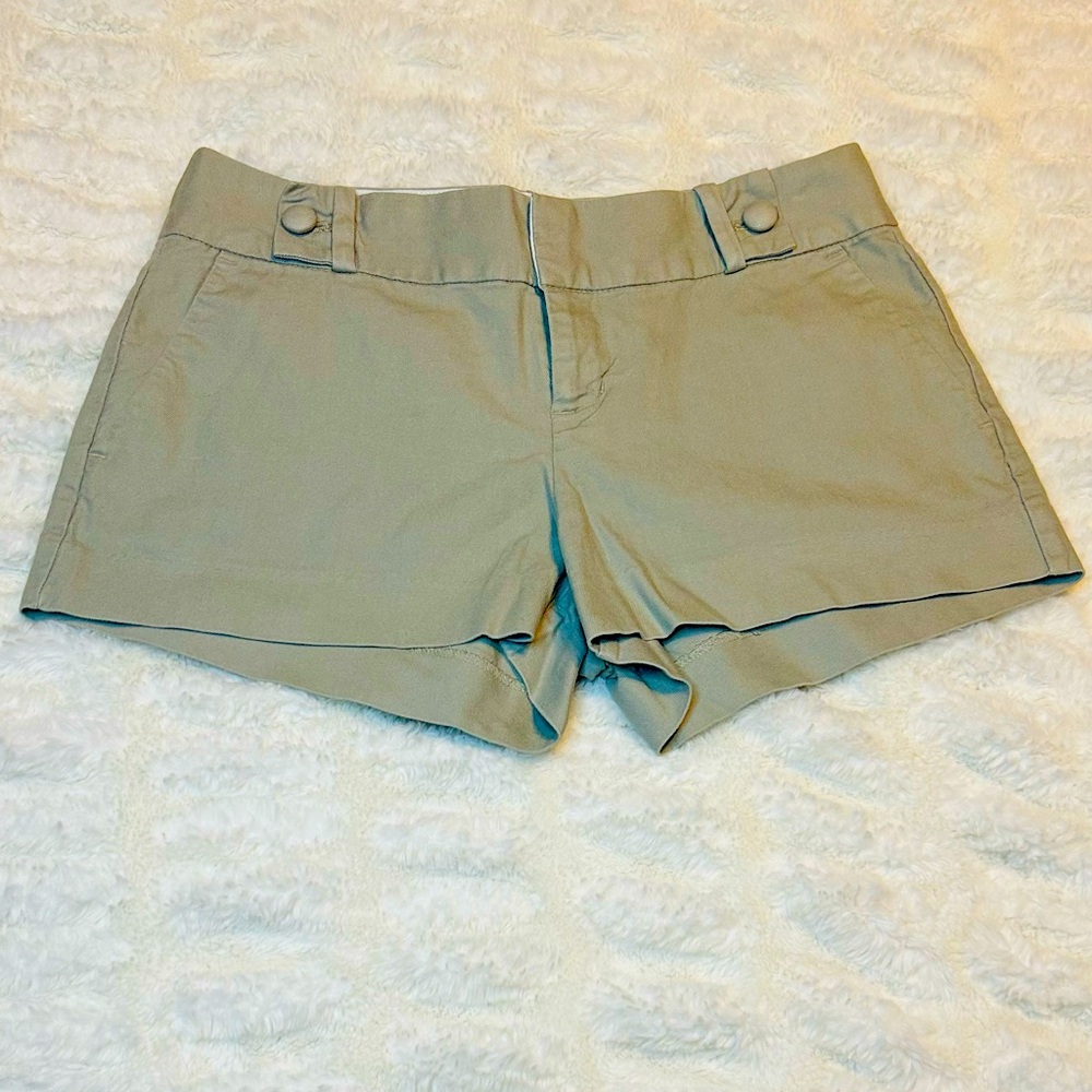Banana Republic Women's Tan Shorts